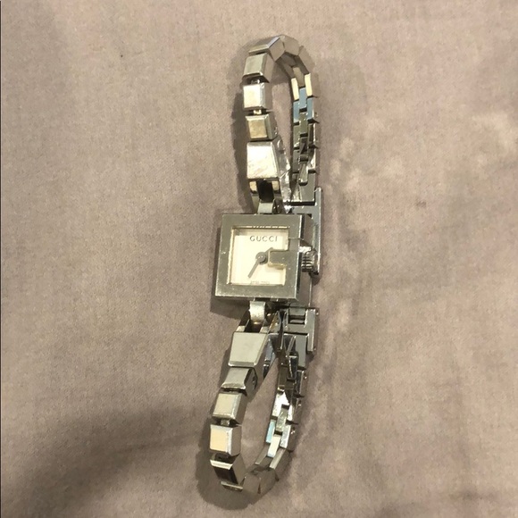 Authentic Gucci Women’s Stainless Steel Watch main image 5